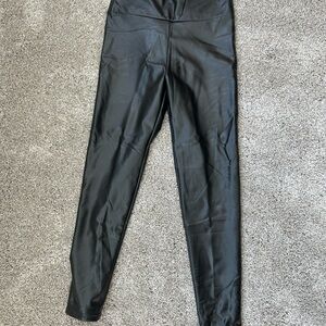 Medium faux leather leggings like new